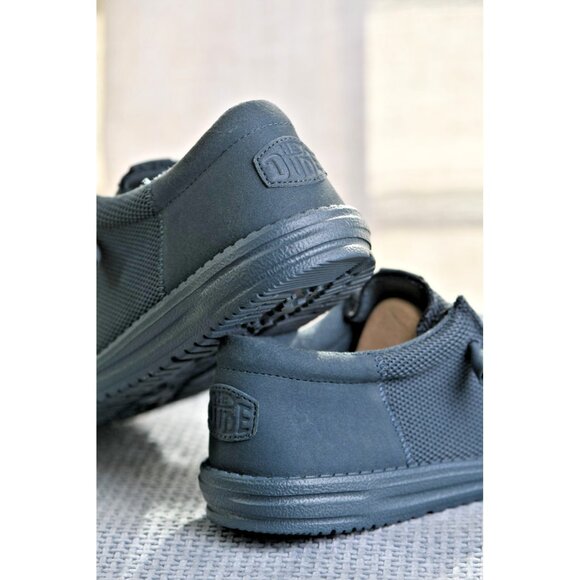 New! Size: 8 Men | Hey Dude Wally Funk Mono | Dark Slate | 40011-1RU
